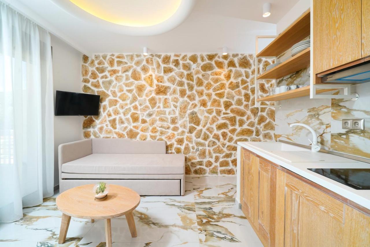 Athina Palace Luxurious Appartments ポトス エクステリア 写真