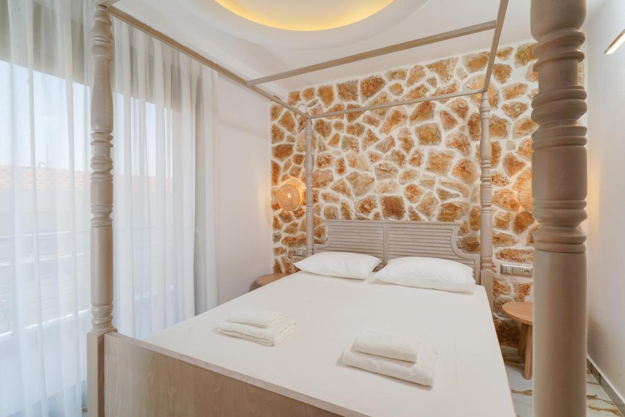 Athina Palace Luxurious Appartments ポトス エクステリア 写真